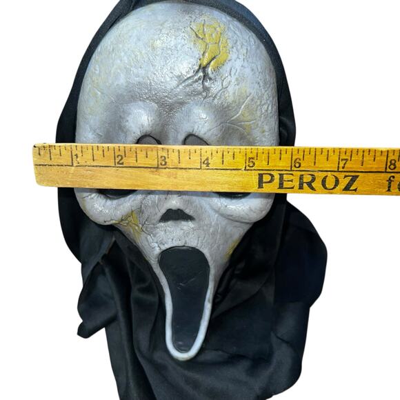 2013 Scream Mask Ghost Face Zombie  Mask Fun World  Halloween Mask - Picture 4 of 9